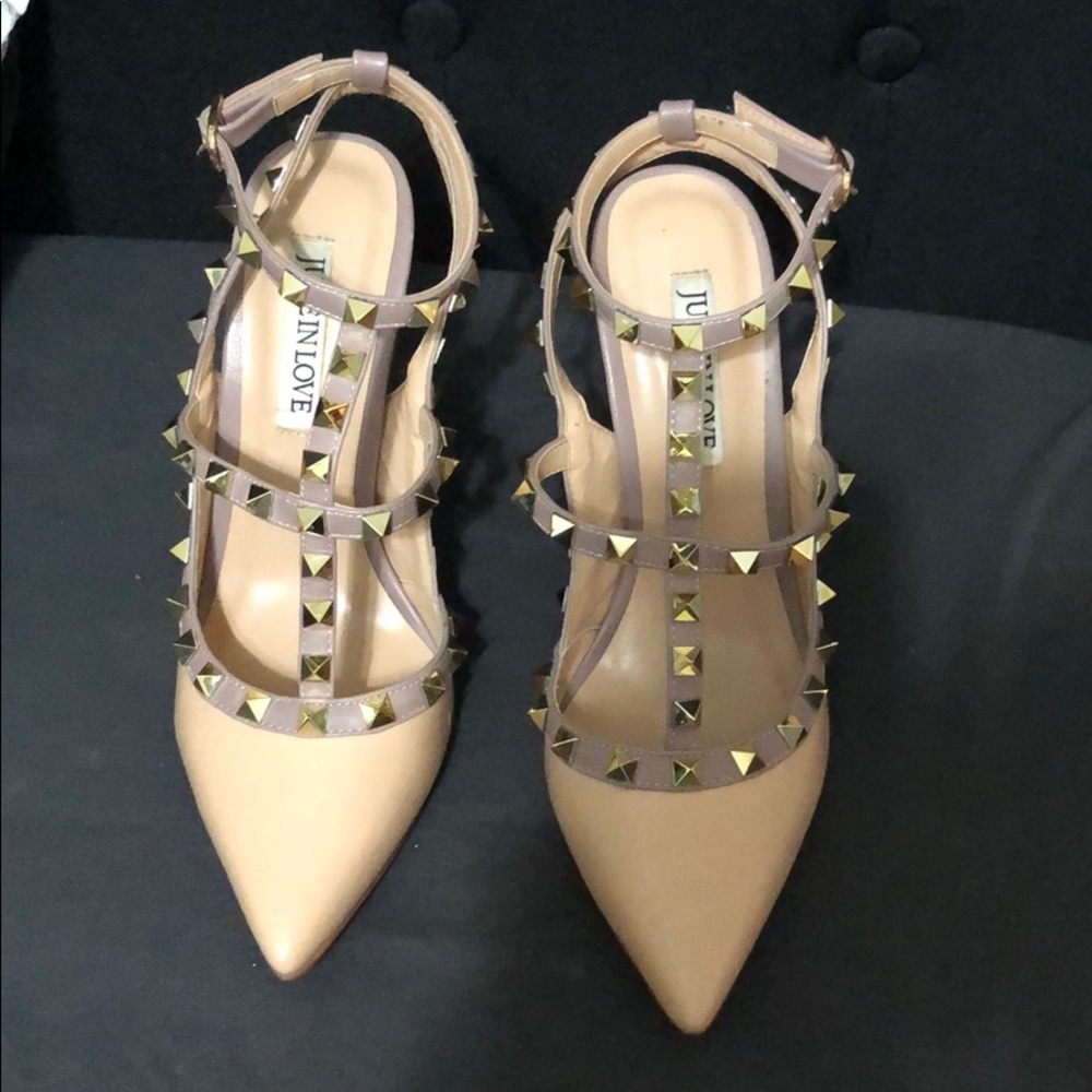 Rockstud heels, like Valentino’s